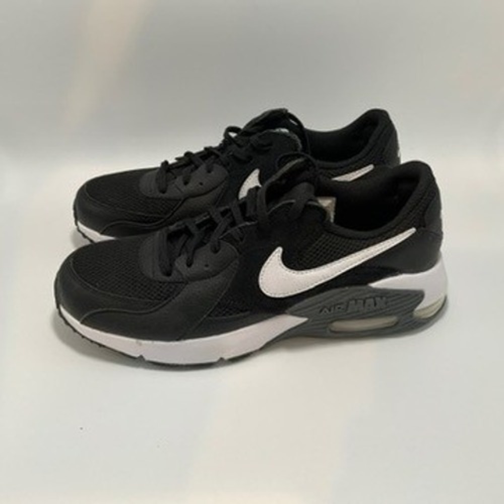 Nike Women Air Max Excee Black White Sneakers Size 10 Training Running Gym